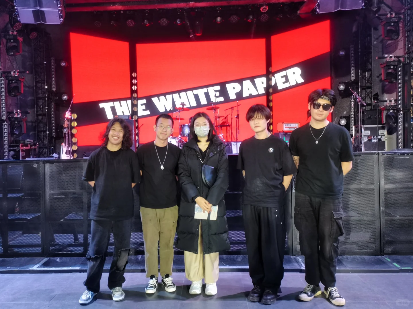 白皮书“少了负面干扰”巡演第一站?