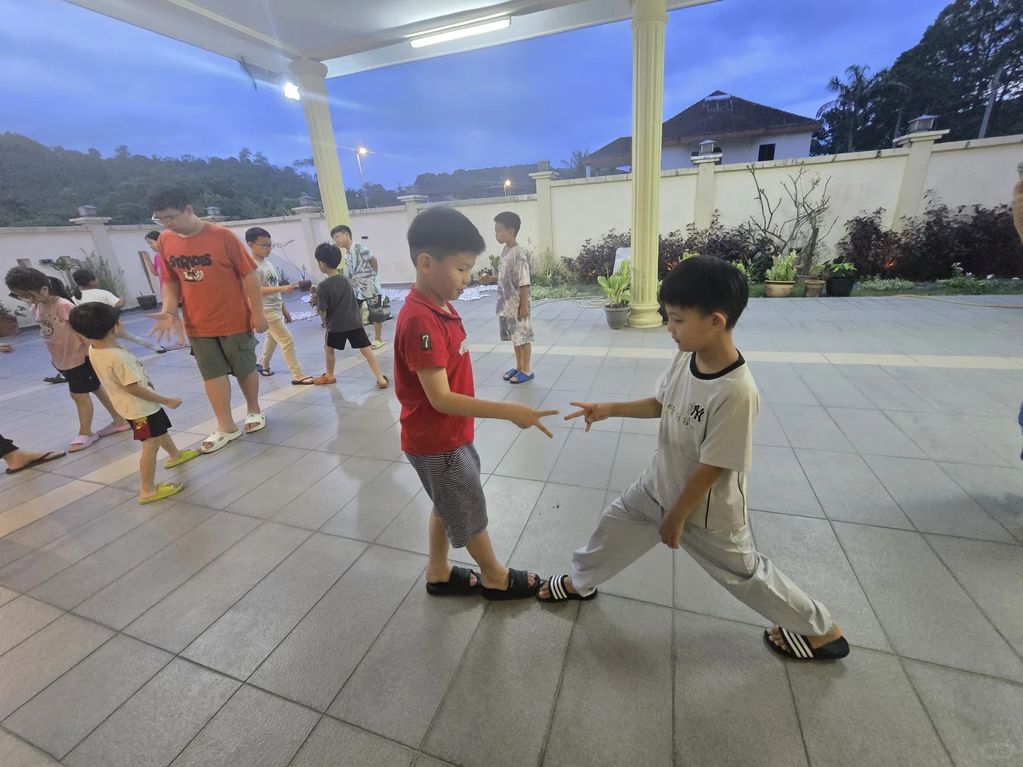 儿童训练营… 把心点亮…