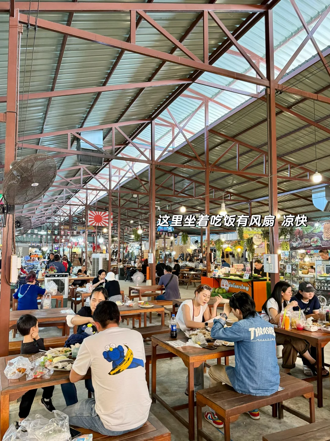 ??曼谷市区最近的水上市场 | 好吃又好逛!