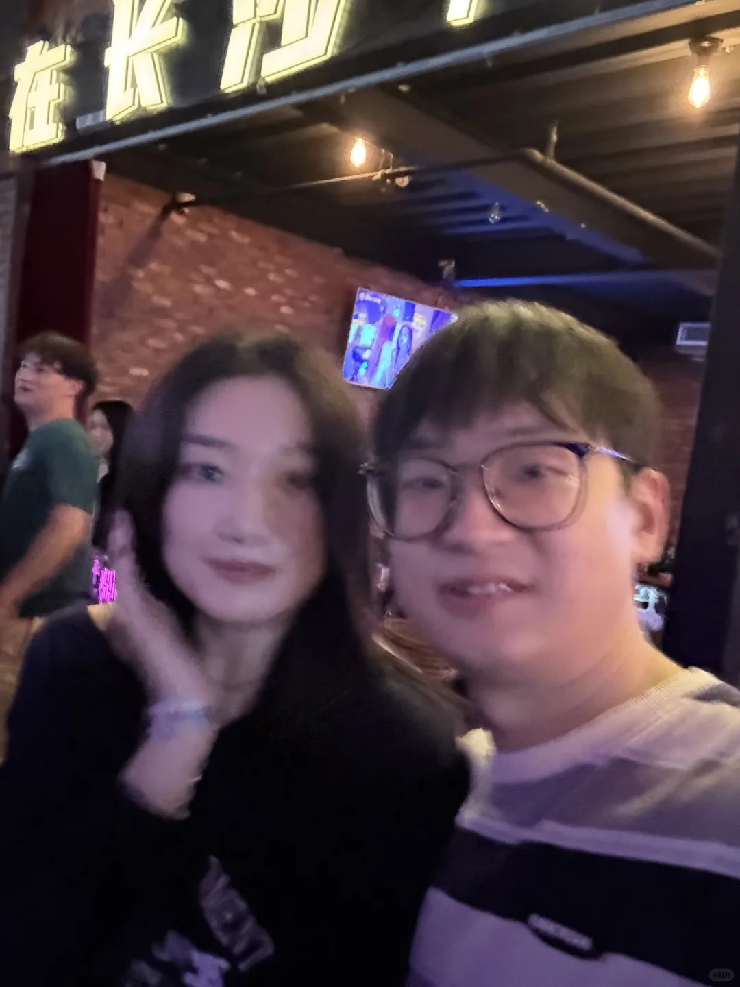 上半场看鹤 下半场肌肉男