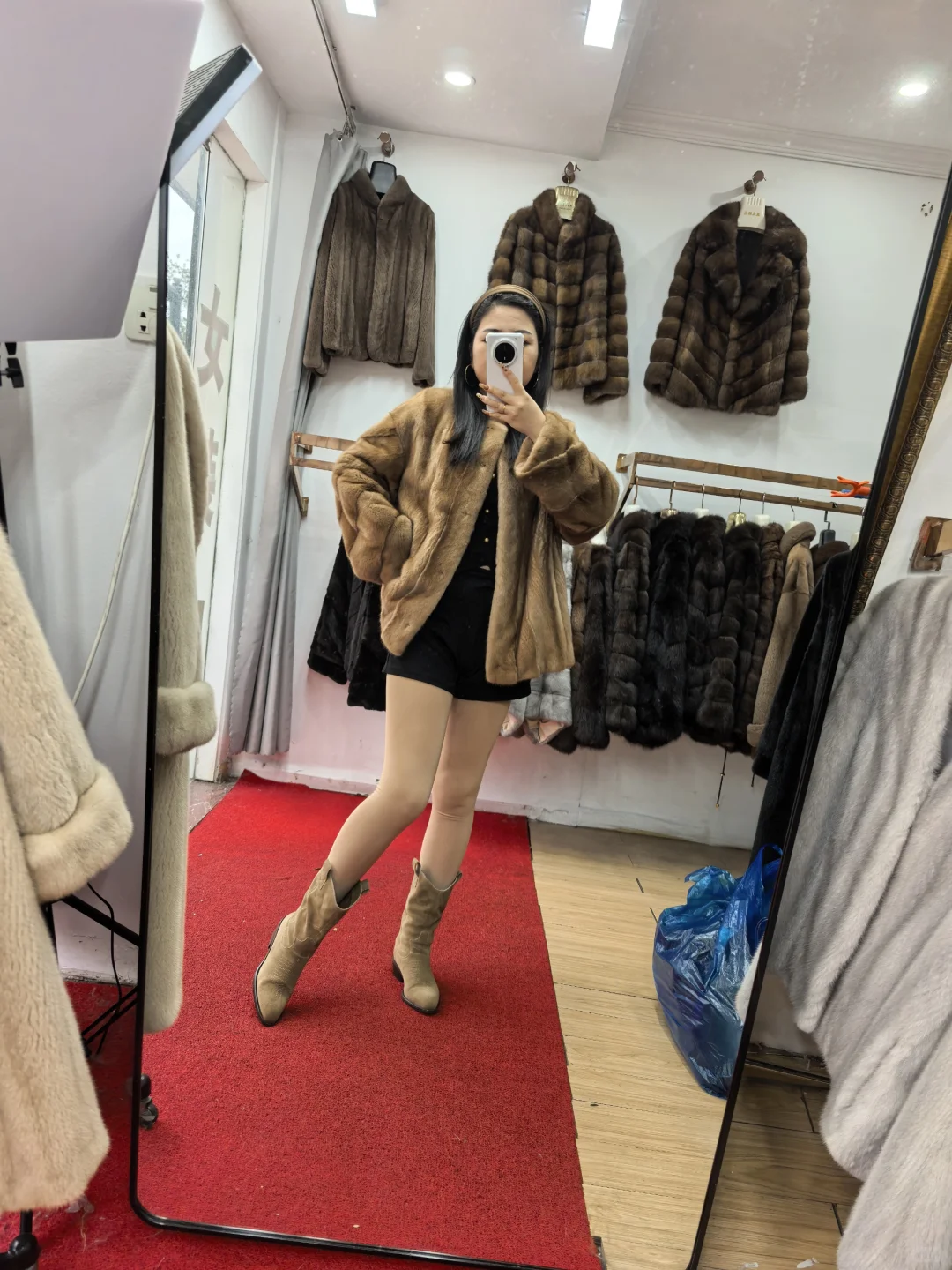 为啥今年都在卖貂???