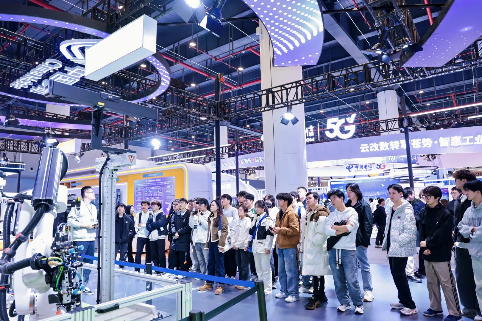 2025中国5G+工业互联网大会圆满举行！?