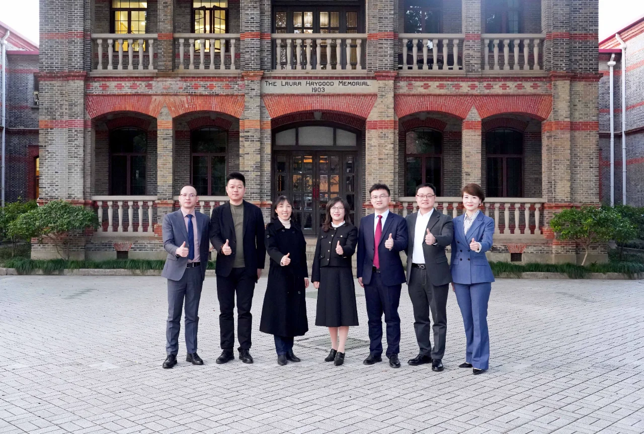 鑫佑健康集团与苏州大学签约仪式顺利举行!