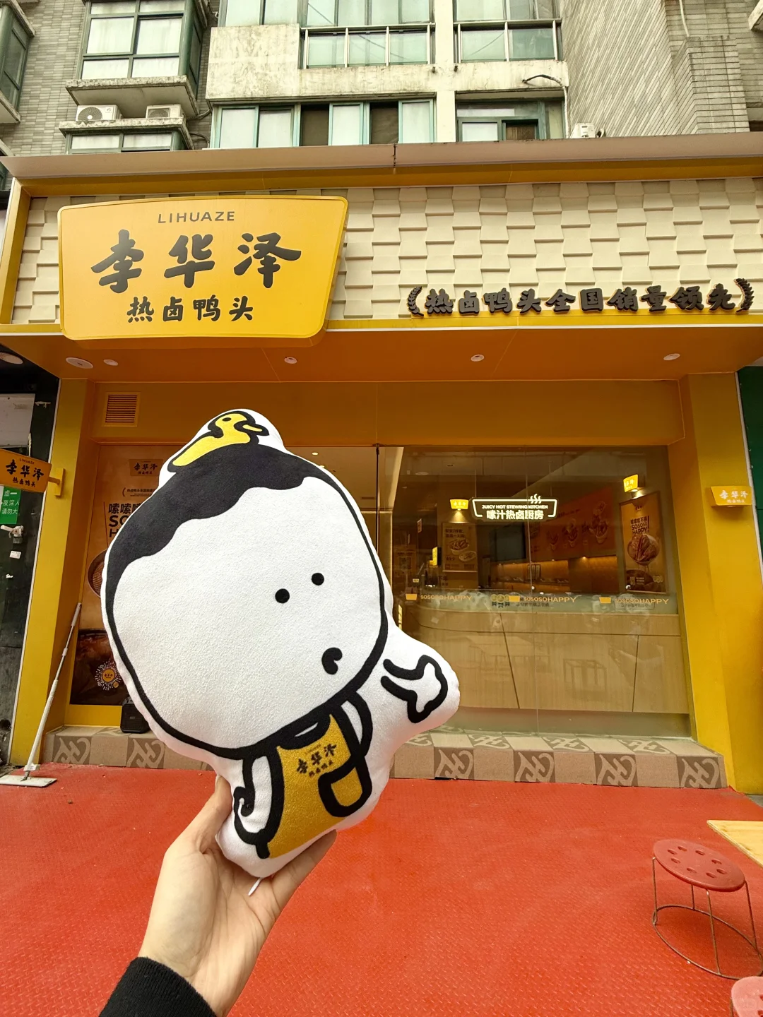 大店难做？房租高、人工贵、顾客留不住？往这看