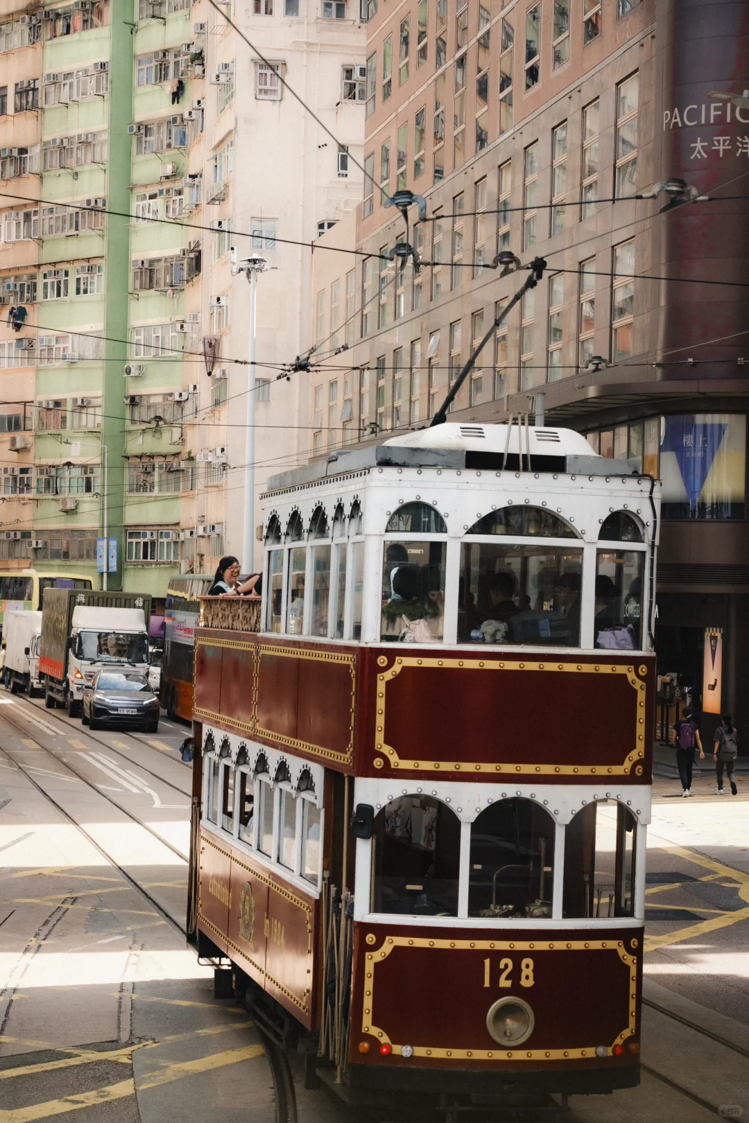 2025年，香港，经济下行时期的美感