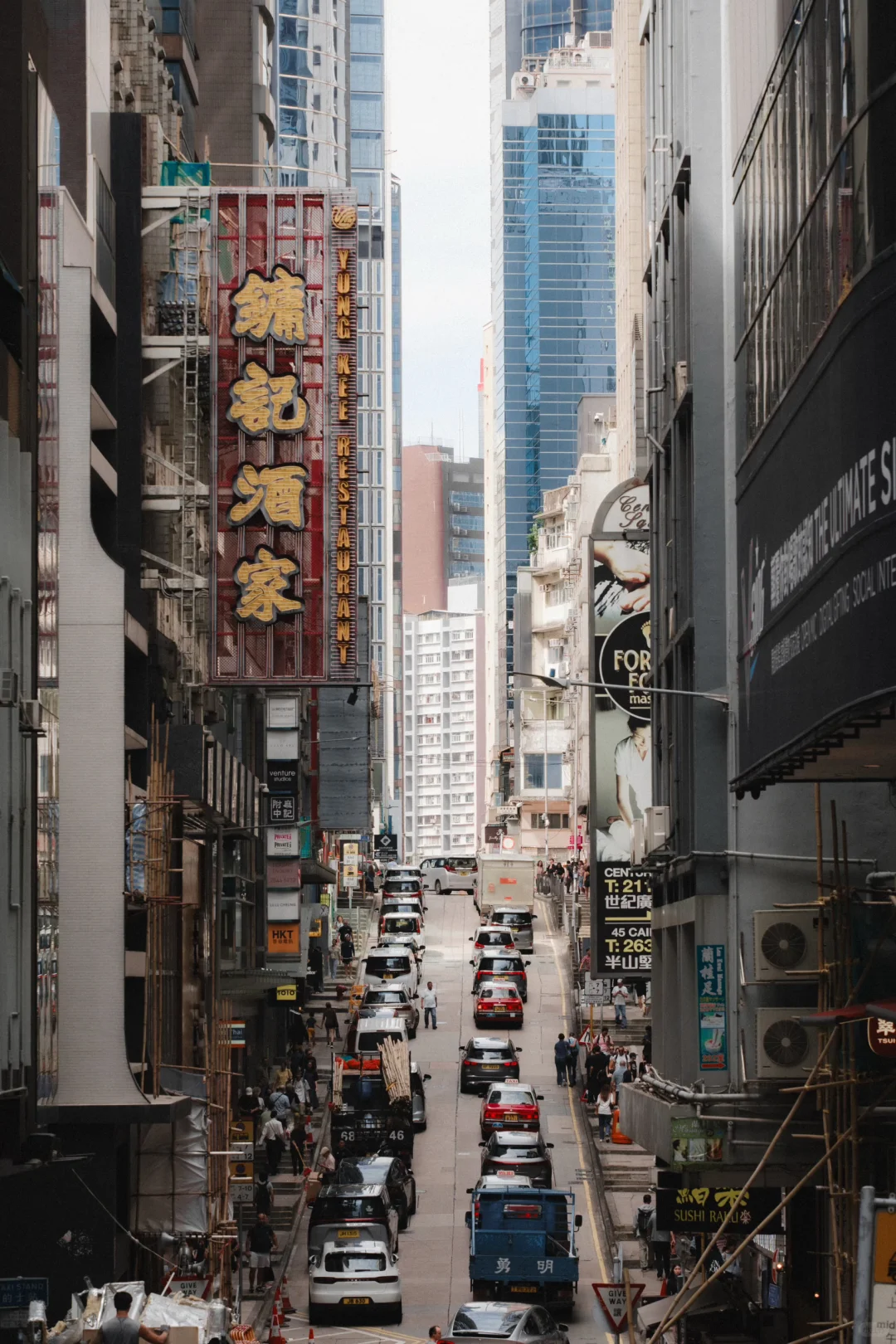 2025年，香港，经济下行时期的美感