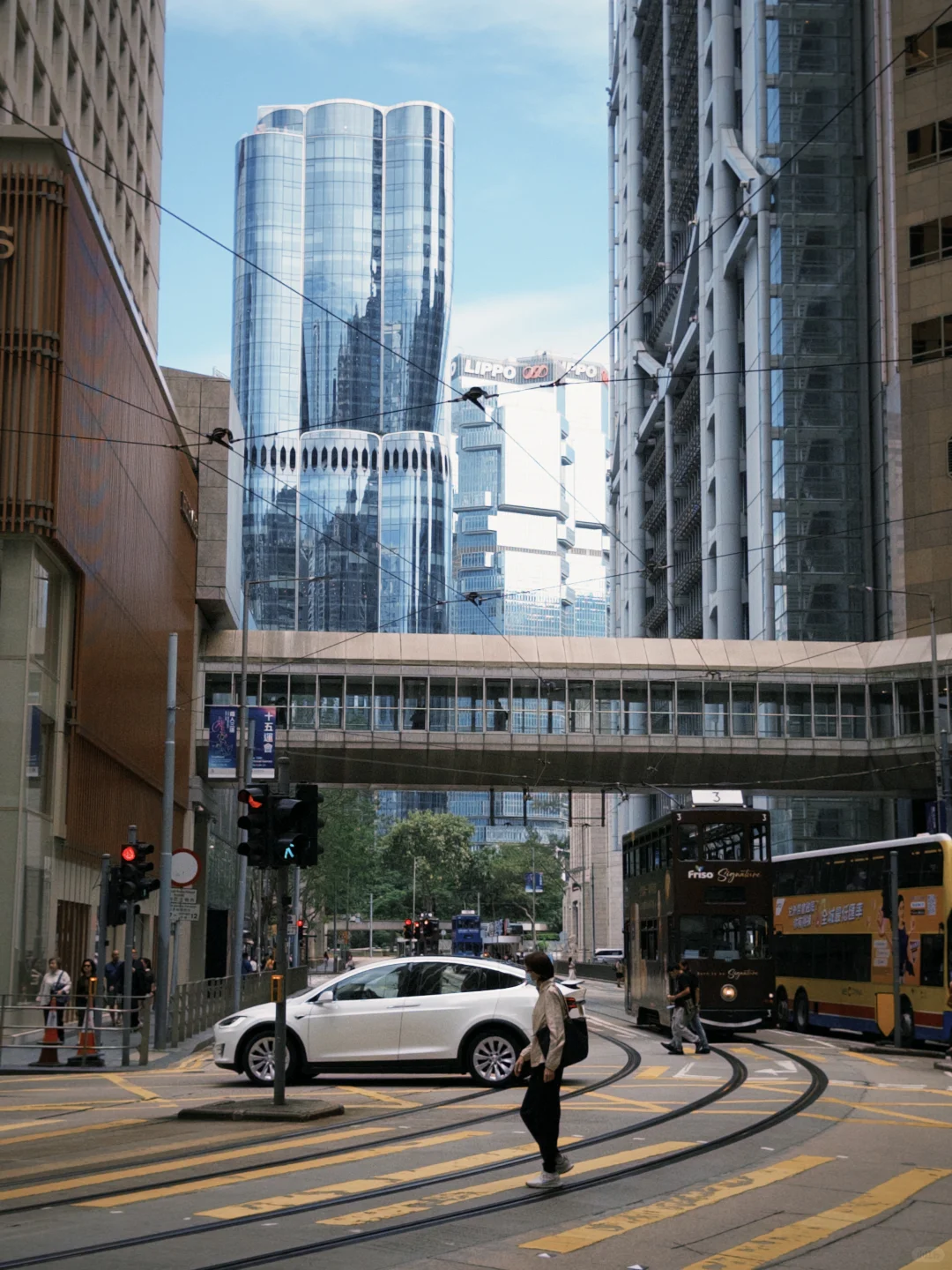 2025年，香港，经济下行时期的美感