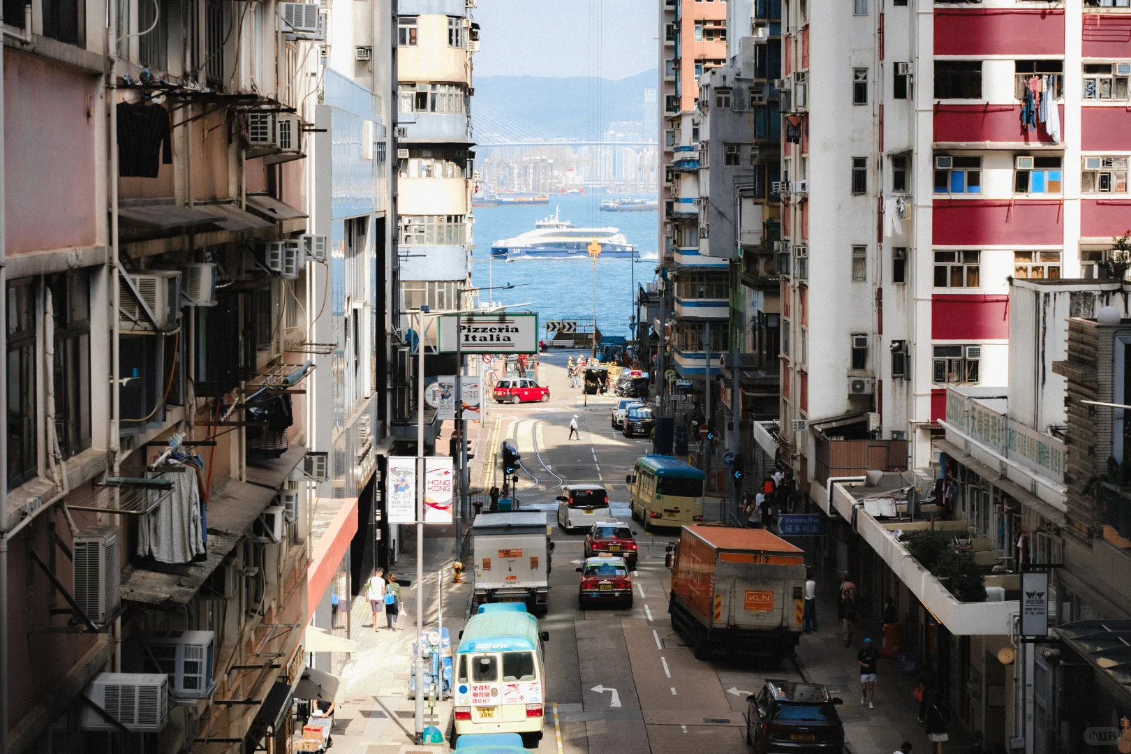2025年，香港，经济下行时期的美感