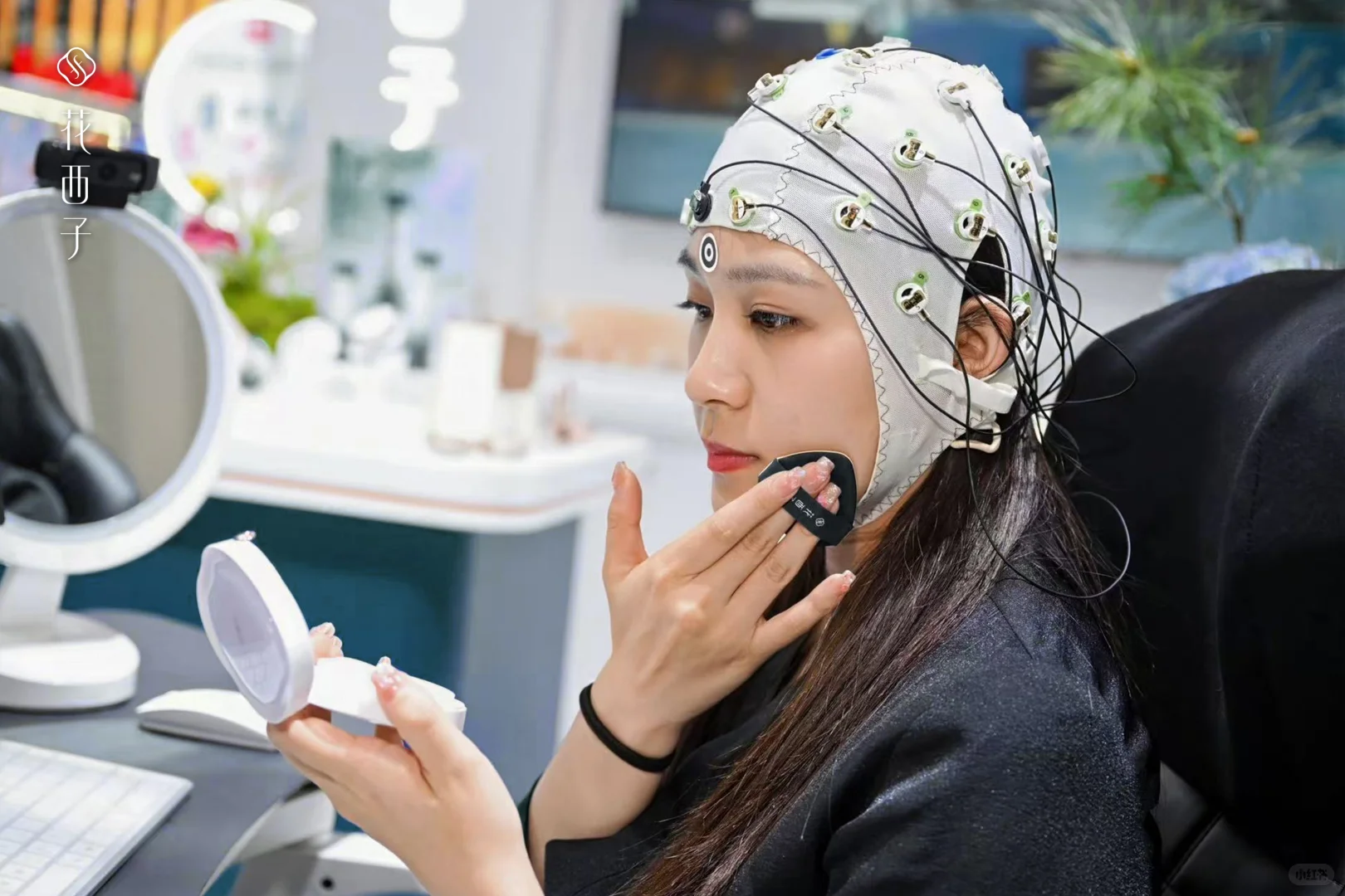 中国消博会中的花西子“科技范儿”✨