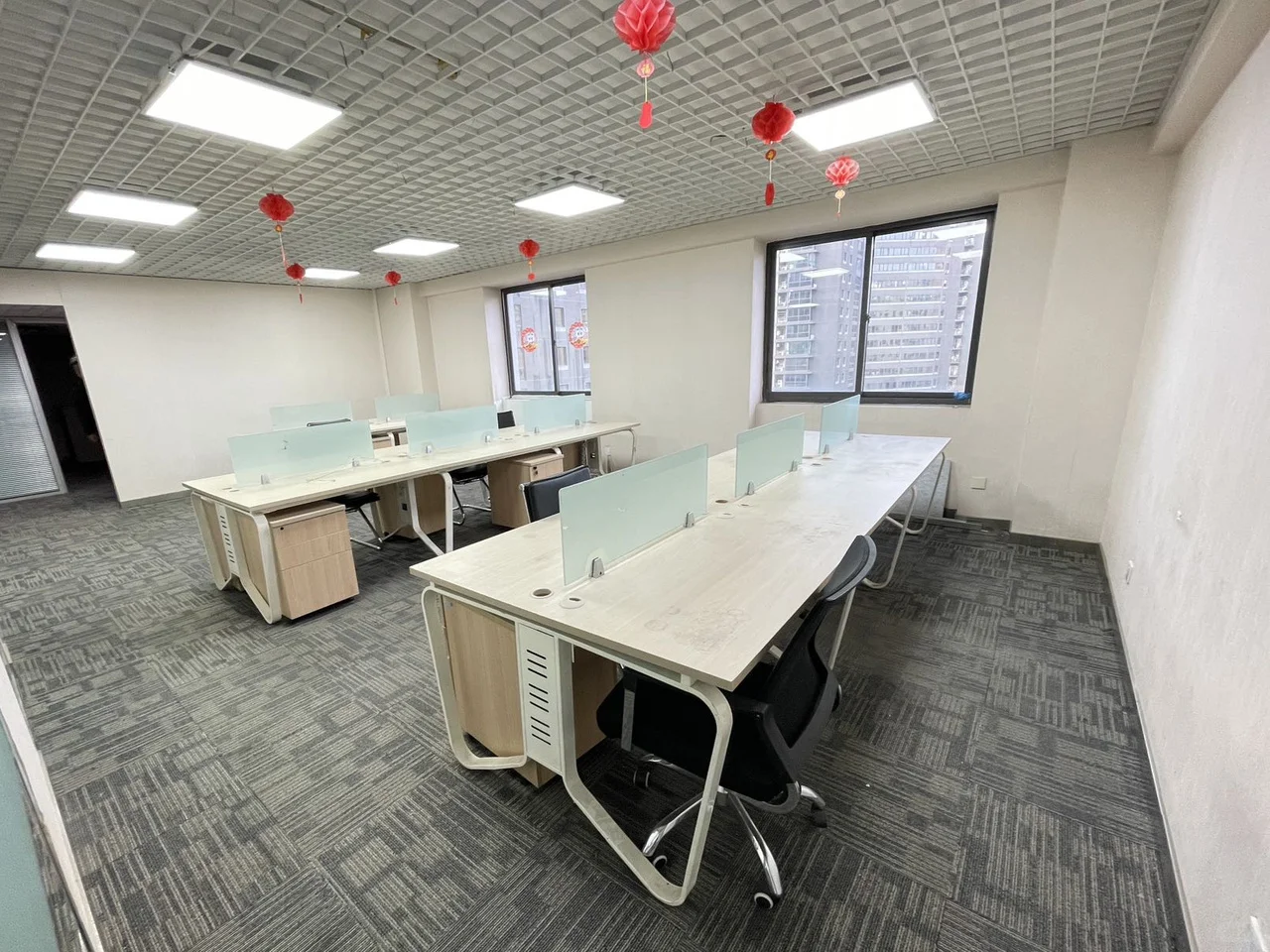 中关村西苏州街，租金低至一份快餐价
