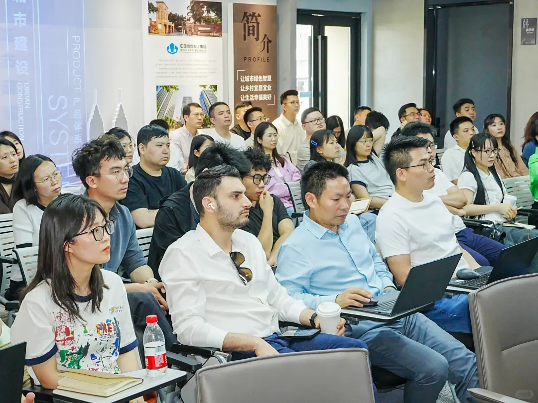 建筑学长受邀至中煤科工集团进行AI分享交流