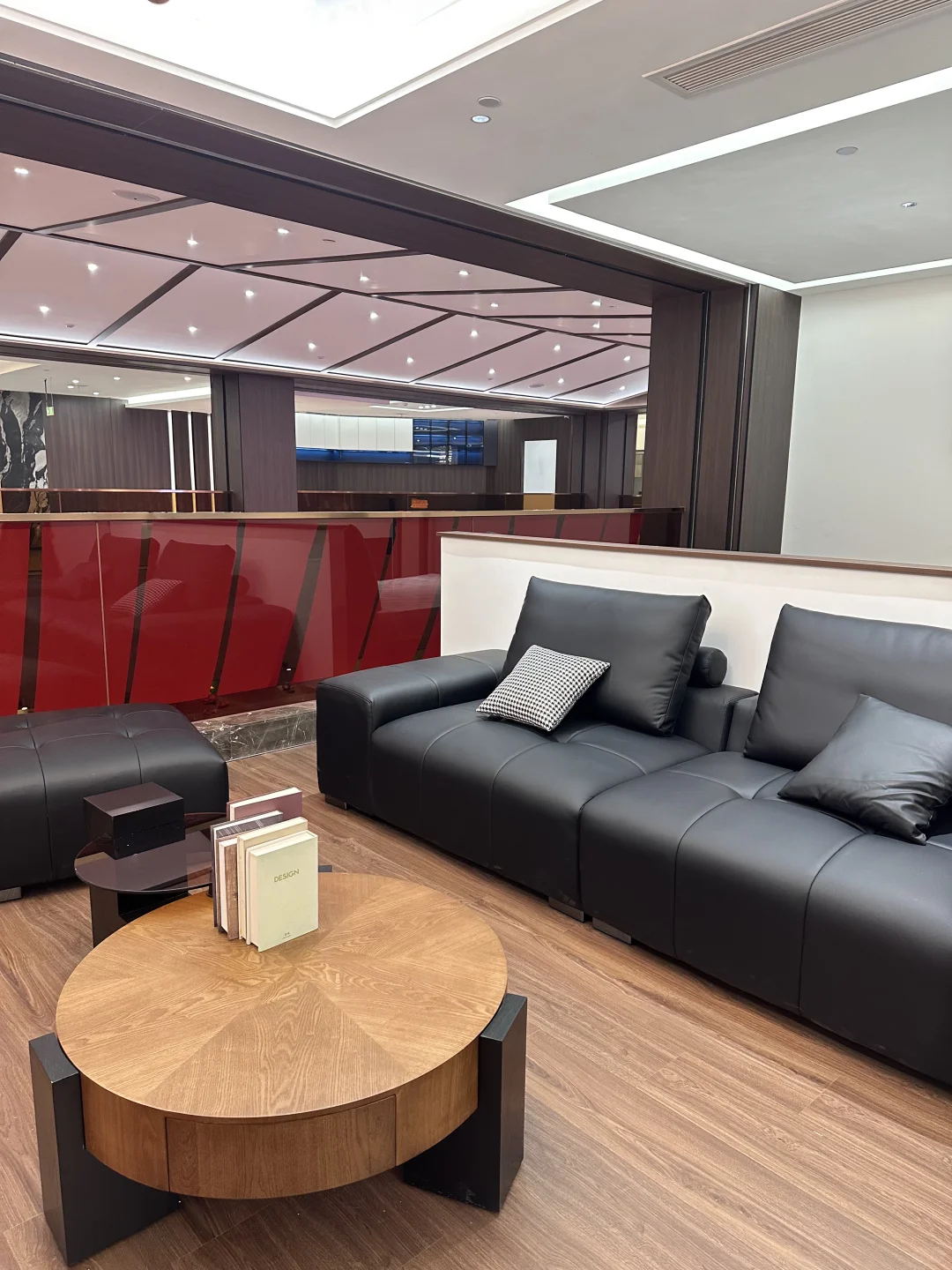 南昌家居界的“顶配选手”！中宅装饰开业啦！！！