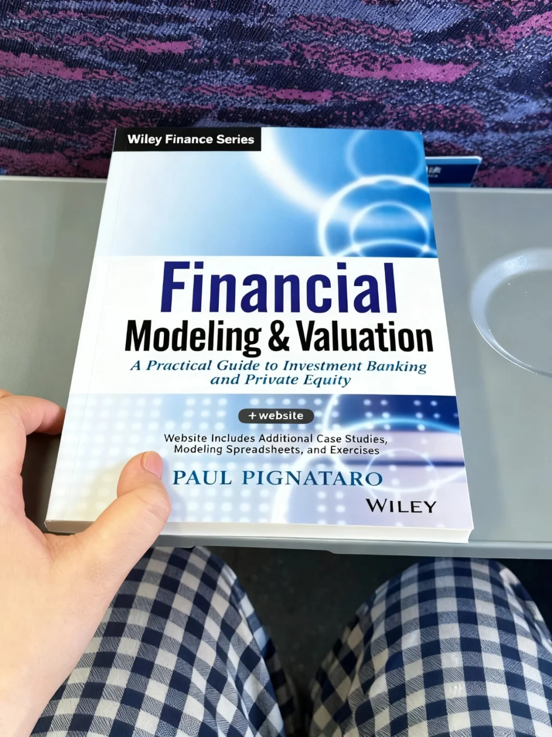 我愿称之为估值最伟大的书!!!