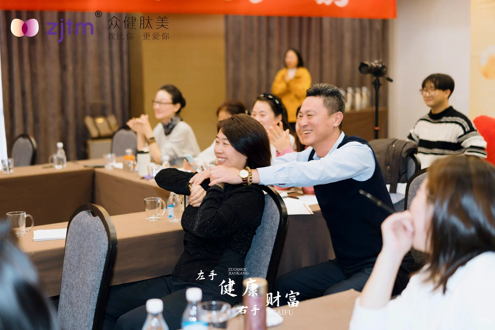 胶原蛋白肽火?！