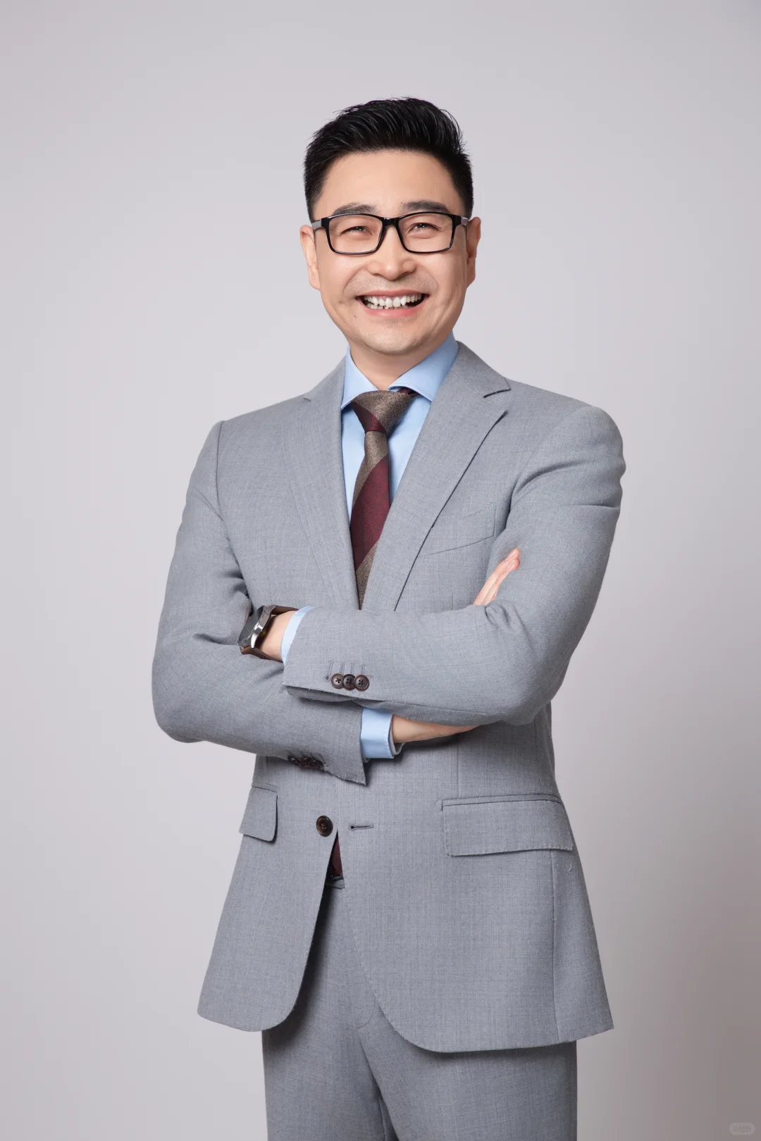 我是张天源,上海一名婚恋情感咨询师