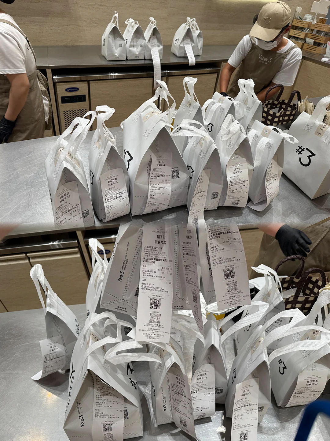 怕茶饮内卷?20㎡椰饮店稳抓蓝海