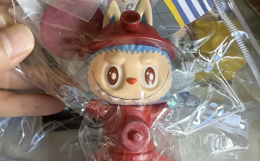 ?第一桶金,靠卖泡泡玛特明盒,月入3W+