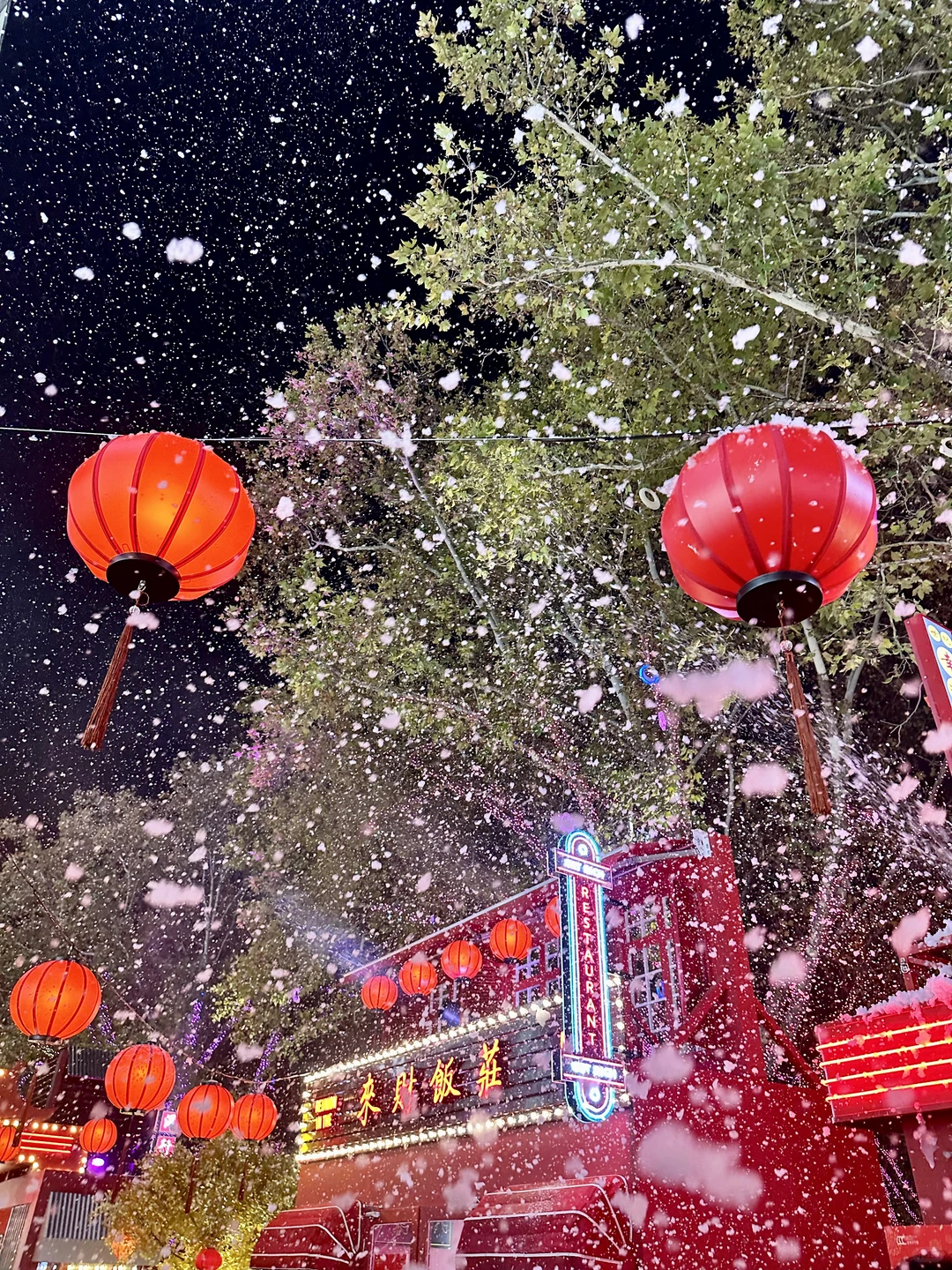 邯郸的商场跨年真的太努力了吧。。。