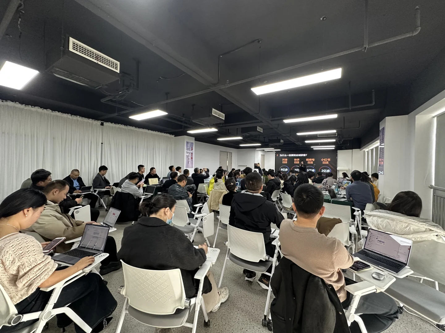 揭秘KOL私域获客:3个技巧让转化率飙升