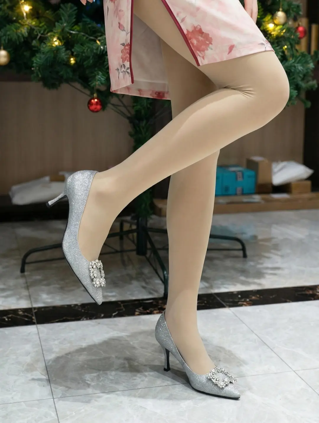 旗袍的圣诞氛围感