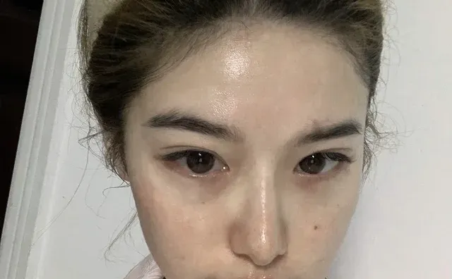 素颜这样适合什么样的妆容