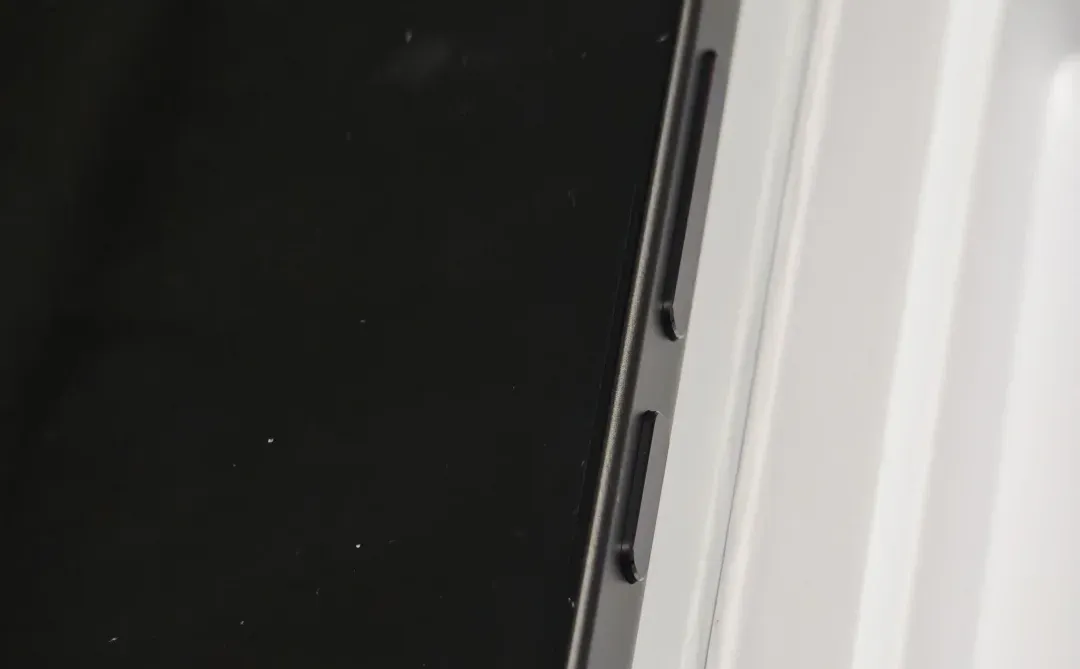 给父母买的手机质感比我的都好