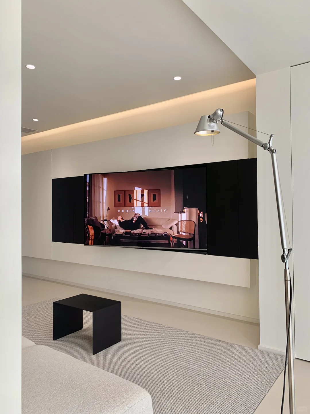 26岁有家了?屁点大