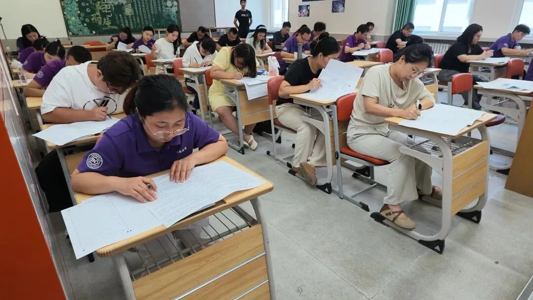 制度明方向,真题砺精兵 | 西安南开2026-2027学年秋季开学校本培训纪实(二)-第10张图片-四季读书网 制度明方向,真题砺精兵 | 西安南开2026-2027学年秋季开学校本培训纪实(二)-第10张图片-四季读书网