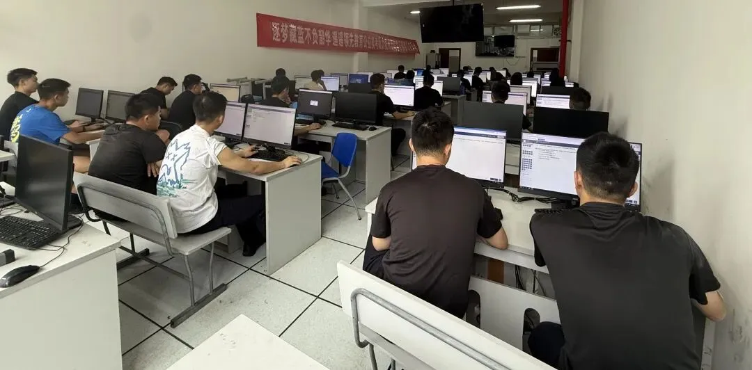 模考进行第二天|以考砺学,全力备战公安联考!-第3张图片-四季读书网