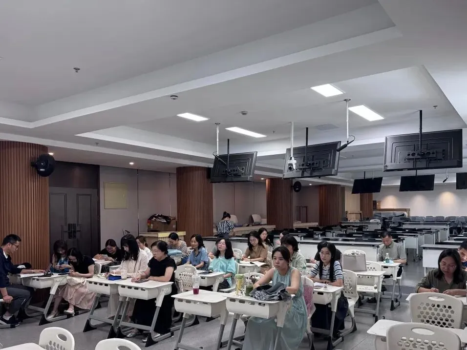 循研高考真题 践行学为中心|宁海中学开展“十五五”教师专业能力提升暨高考深度研习会-第37张图片-四季读书网 循研高考真题 践行学为中心|宁海中学开展“十五五”教师专业能力提升暨高考深度研习会-第37张图片-四季读书网
