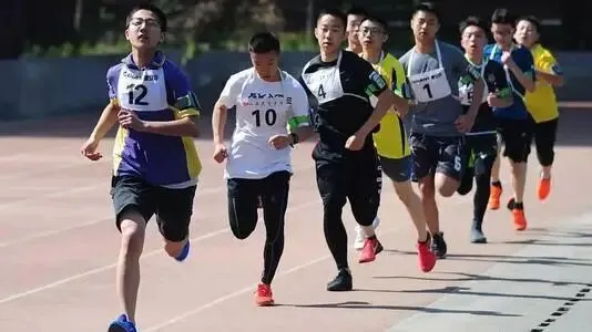 平时训练都挺好,中考体育一测试就崩盘?哈尔滨考生缺少模拟考试-第2张图片-四季读书网 平时训练都挺好,中考体育一测试就崩盘?哈尔滨考生缺少模拟考试-第2张图片-四季读书网