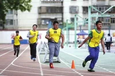 平时训练都挺好,中考体育一测试就崩盘?哈尔滨考生缺少模拟考试-第3张图片-四季读书网 平时训练都挺好,中考体育一测试就崩盘?哈尔滨考生缺少模拟考试-第3张图片-四季读书网