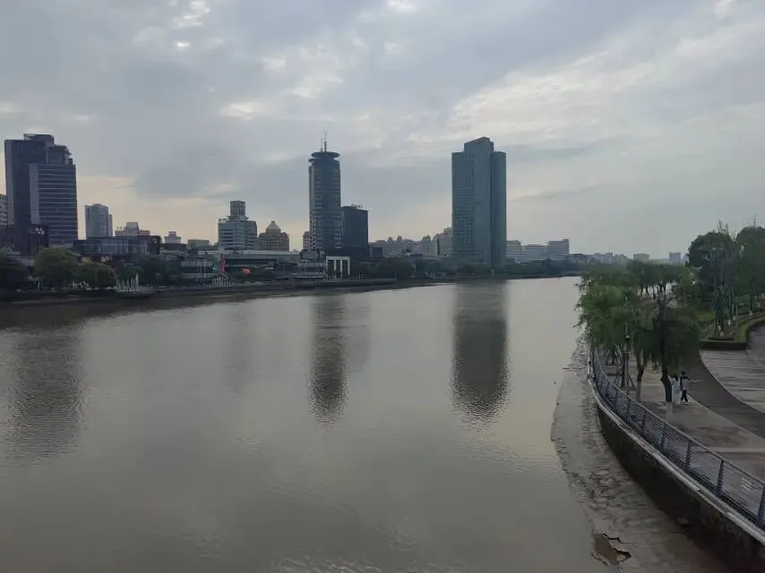 中考360——500分,选民办高中还是中职?看完这篇不再纠结-第1张图片-四季读书网 中考360——500分,选民办高中还是中职?看完这篇不再纠结-第1张图片-四季读书网