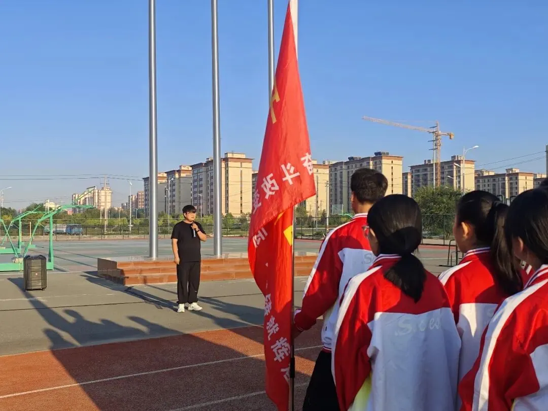 晨光映书香,早读正当时|成功中考二校学子不负晨光,笃学奋进-第15张图片-四季读书网 晨光映书香,早读正当时|成功中考二校学子不负晨光,笃学奋进-第15张图片-四季读书网