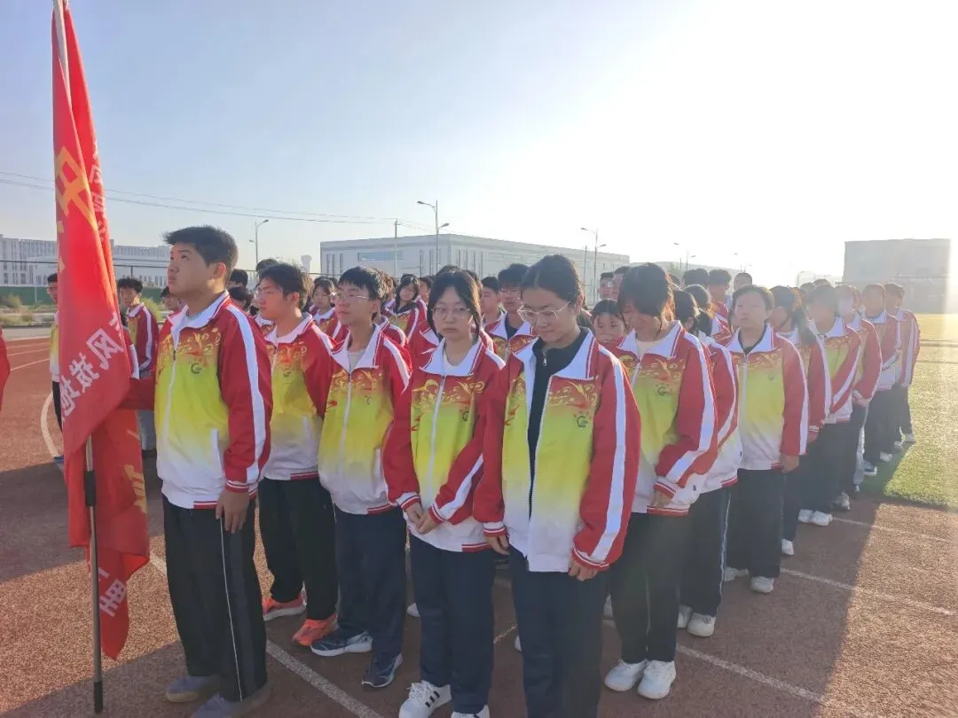 晨光映书香,早读正当时|成功中考二校学子不负晨光,笃学奋进-第19张图片-四季读书网 晨光映书香,早读正当时|成功中考二校学子不负晨光,笃学奋进-第19张图片-四季读书网