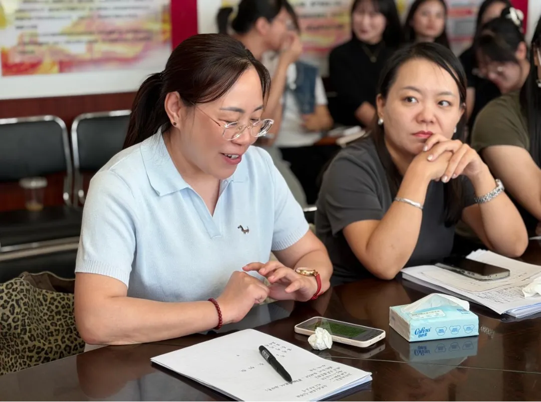 【十二中·教学】研析中考明方向 聚力教研促成长——赤峰第十二中学命题专题教研分享会纪实-第14张图片-四季读书网 【十二中·教学】研析中考明方向 聚力教研促成长——赤峰第十二中学命题专题教研分享会纪实-第14张图片-四季读书网