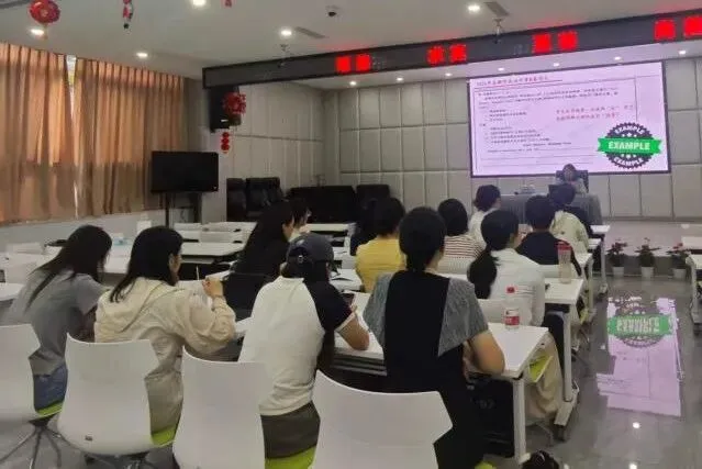 深研新中考 勇创新辉煌——成都市棕北中学教育集团举行初2027届教师暑期岗前培训-第19张图片-四季读书网