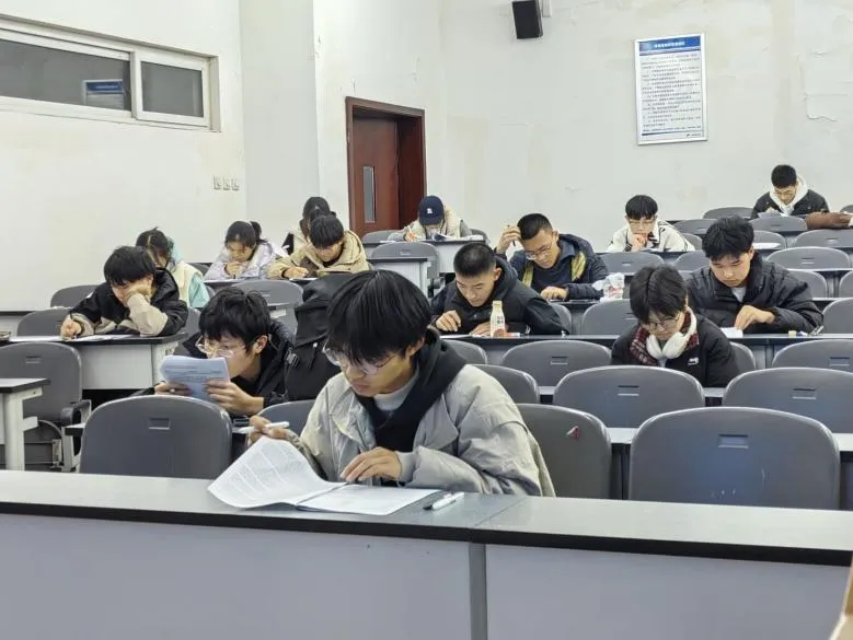 升学深造|我院举办四级模拟考试-第7张图片-四季读书网
