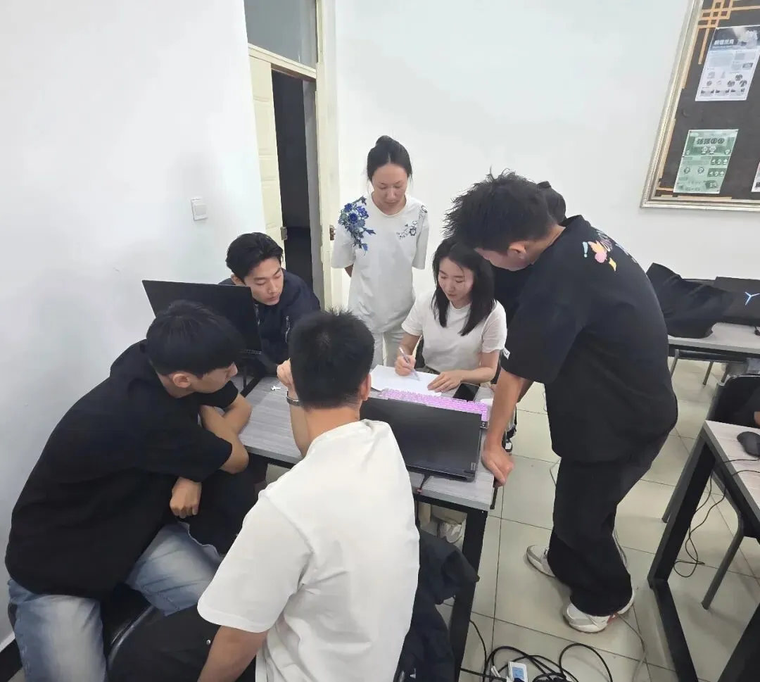 真题真做砺本领,做中学、学中做,项目驱动育新人——剑桥艺术学院环境设计专业三大项目制教学项目第一阶段圆满收官-第13张图片-四季读书网