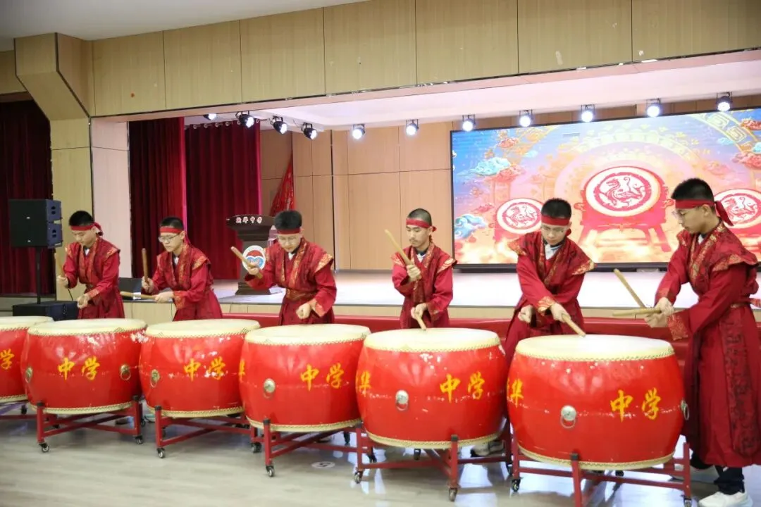 飞跃启航丨临汾新华中学2027届中考启航仪式纪实-第20张图片-四季读书网