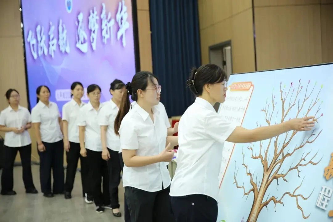 飞跃启航丨临汾新华中学2027届中考启航仪式纪实-第30张图片-四季读书网