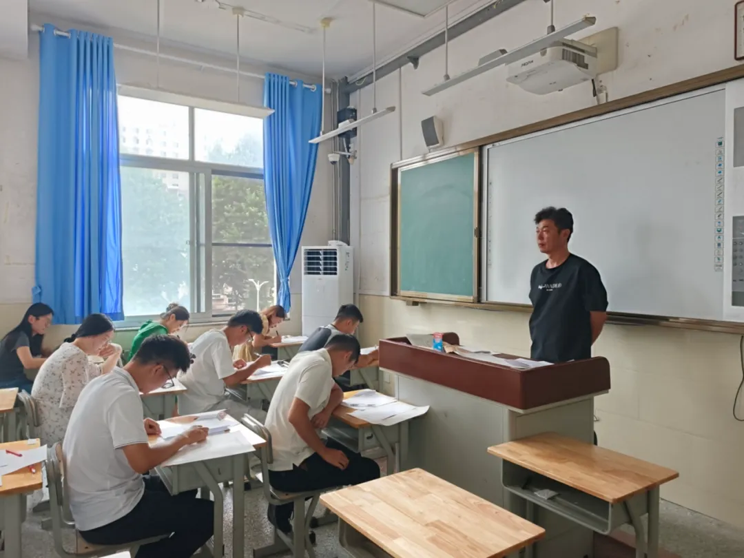 深耕高考研真题 锤炼师能促提升——莱阳一中抓实青年教师教研赋能成长-第1张图片-四季读书网 深耕高考研真题 锤炼师能促提升——莱阳一中抓实青年教师教研赋能成长-第1张图片-四季读书网