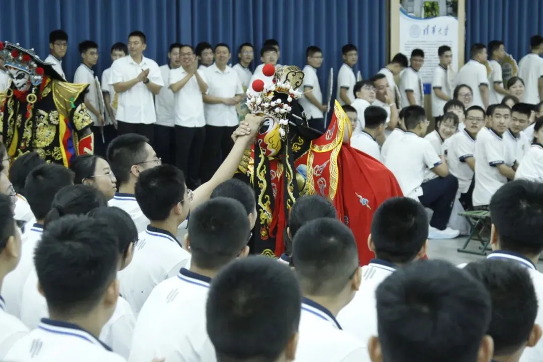 飞跃启航丨临汾新华中学2027届中考启航仪式纪实-第43张图片-四季读书网