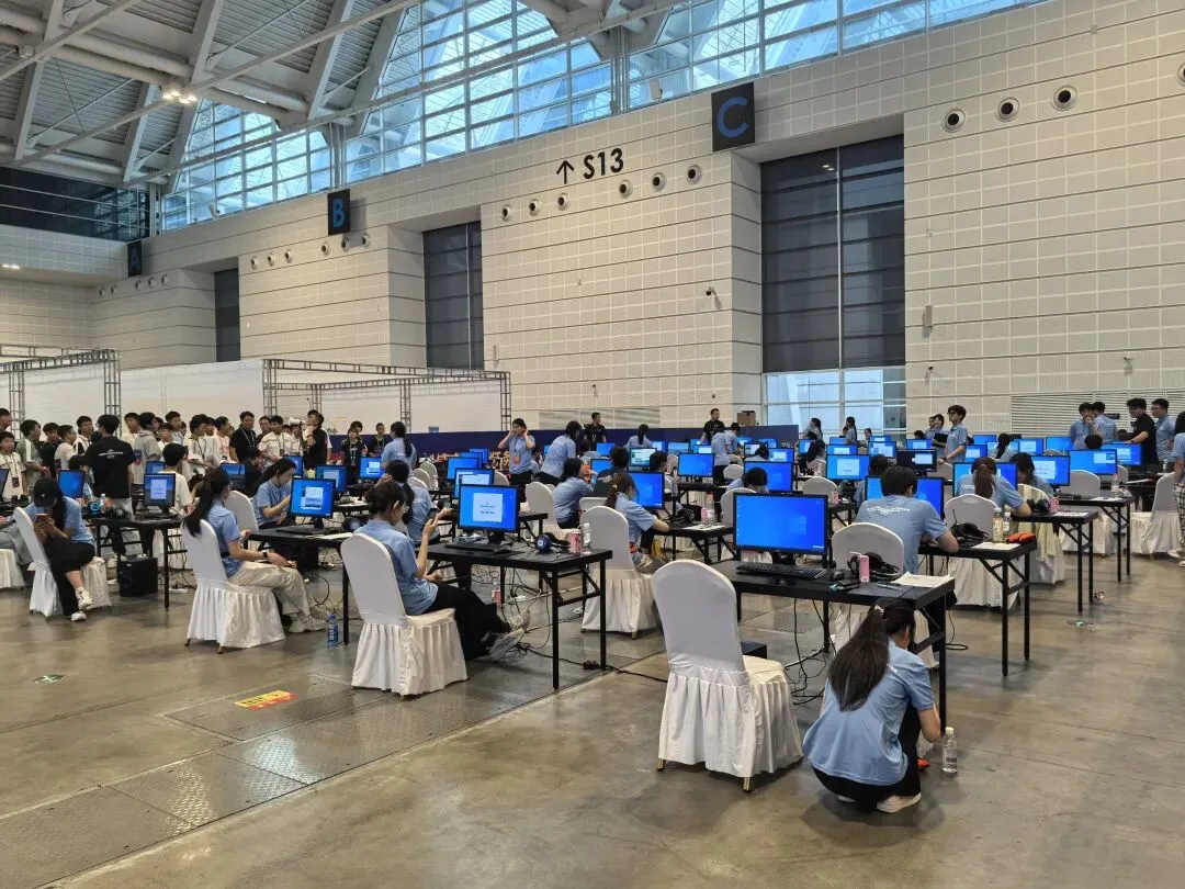 官方认证赋能成长!模拟飞行等级考试助力中小学科创教育新升级!-第11张图片-四季读书网
