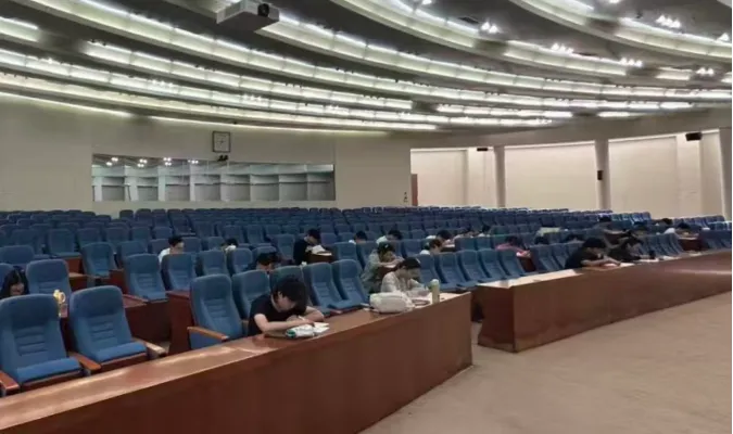 计算学部顺利举行2027考公模拟考试-第3张图片-四季读书网