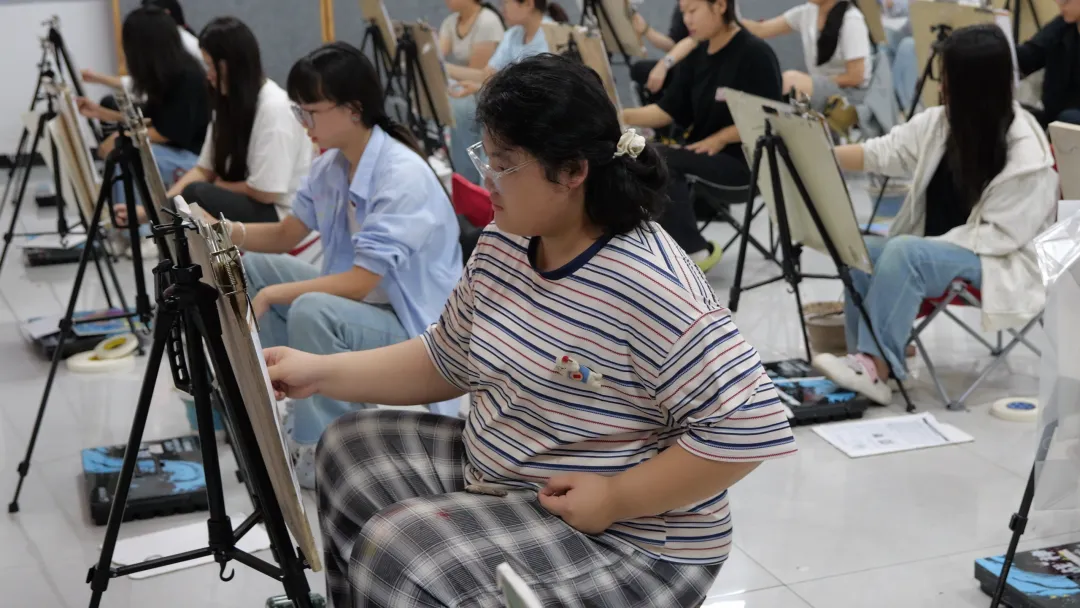 【赢战模考】国培美术第一次模拟考试,笃行砺技 亮剑初试!-第16张图片-四季读书网 【赢战模考】国培美术第一次模拟考试,笃行砺技 亮剑初试!-第16张图片-四季读书网