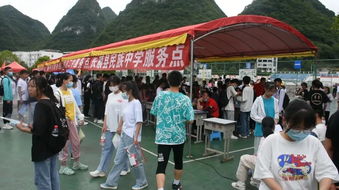 加油吧,少年!长顺2435名学子决战中考第一天!-第8张图片-四季读书网