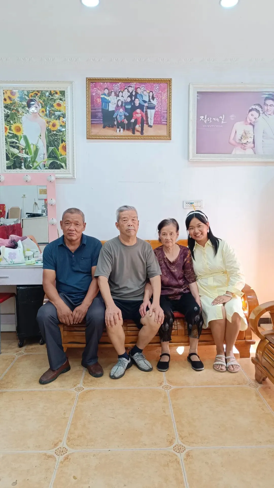 No.407|21年前曾在她家备战中考,再相逢,却是在过道病床上-第1张图片-四季读书网