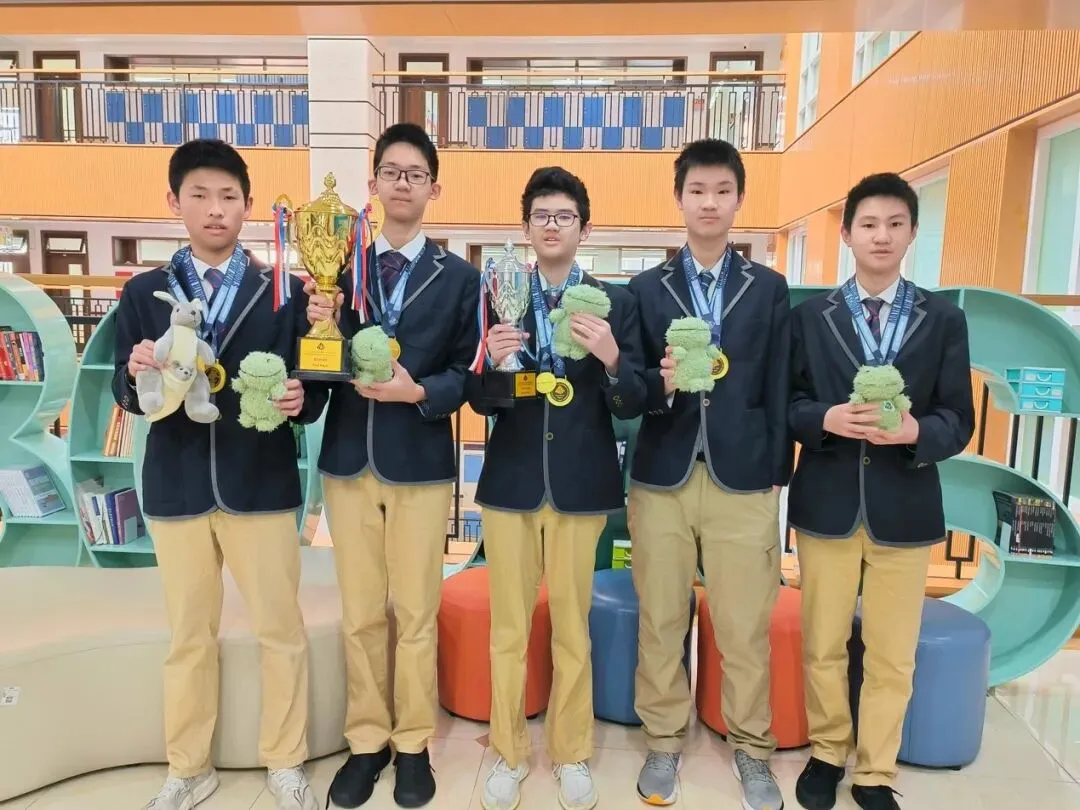 毕业生故事|中考714.5,数学竞赛全国第二:一个融合部男孩的“非刷题”成长样本-第7张图片-四季读书网