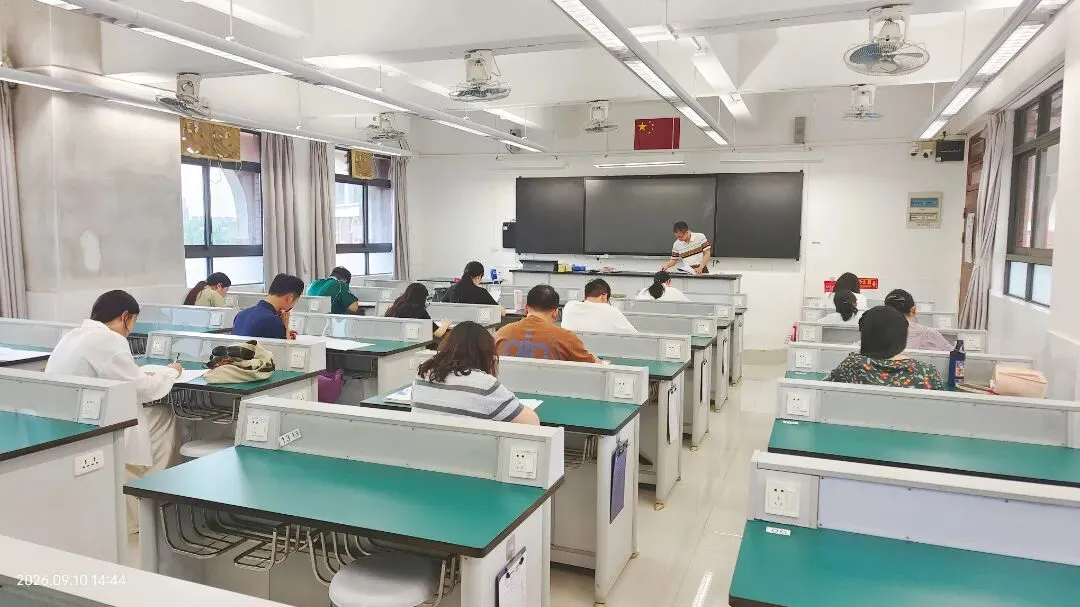 研真题悟命题逻辑,重教研促课堂变革 | 广东华侨中学高中校区开展“校本教研·解析题”活动(一)-第4张图片-四季读书网